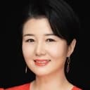 Zheng Weili als Miss Mo