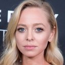 Portia Doubleday als Sheeni Saunders