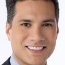 Reggie Aqui als San Francisco News Anchor