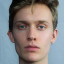 Freddie Dennis als Reynolds