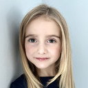 Willow Astbury als Mandi's daughter