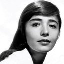 Pina Pellicer als Louisa