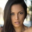 Raquel Pomplun als Herself - Host
