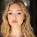 Bella Podaras als Brooke Bishop