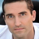 Adrian Hein als Barron's Assistant #1