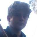 Callum Routledge als Eddie