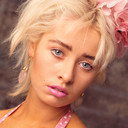 Wendy James als Self - Interview & Performance (Transvision Vamp)