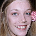 Carolyne Argyle als Waitress