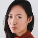 Chantelle Han als Bar Waitress