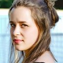 Chantal Zitzenbacher als Nina