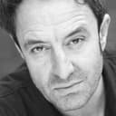 Simon Thorp als Australian Anchor