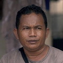 Warya als Himself