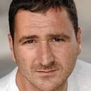 Jean-Jérôme Esposito als Le serveur