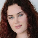 Clementine Anderson als Grace