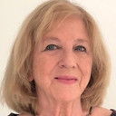 Consol Tura, Costume Design