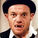 Jason Tompkins als Oscar