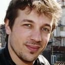 Julien Barbier als Jeune homme à casquette