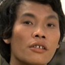 王青 als Chang's Thug