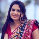 Bindu Aneesh als Muneer's mother