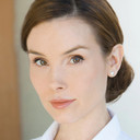 Kristina Anapau als Galina / Little Swan