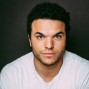 Josh Chambers als Food Delivery Guy