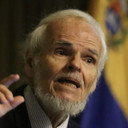 Luis Britto García als Self - Historian and Writer. Venezuela