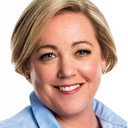 Julia Collin Davison als Self