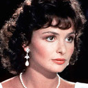 Lucy Gutteridge als Hillary Flammond