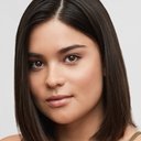 Devery Jacobs als Daisy