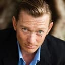Erroll Shand als Brian
