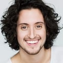 Lou-Pascal Tremblay als Narrator (voice)