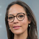 Karin Cruz Forsstrøm als TV Journalist - indslag