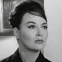 Linda Sini als Leonidova