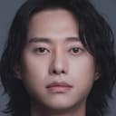 Byeon Dong-wook als Control Tower Soldier