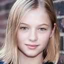 Ekaterina Samsonov als Angie