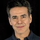 Jose Yenque als Robert