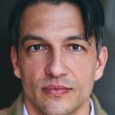 Max Hemmersdorfer als Young Mann in Bakery