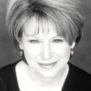 Mary Kay Place als Guard Witch (voice)