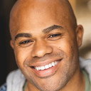 Jonathan Martin als Carson Center Security Guard