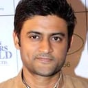 Manav Gohil als Asif