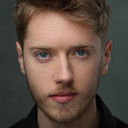 Rory Forder als Bret