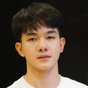 Mon Hatsawatchon Wongsrisai als Nuefar Napapin