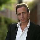 Joep Sertons als Timo