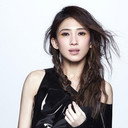 Penny Tai als Botak's Girlfriend