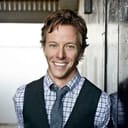 Douglas Nyback als Angry Motorist (uncredited)