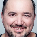 Michael Jansen als Officer Spellen