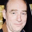 Simon Kunz als Don Cavendish