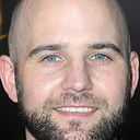 Harley Neville als Henry