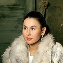 Aida Tumutova als Sasha, daughter Kochegar