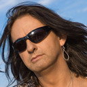 Dave Kilminster als Self - Guitars